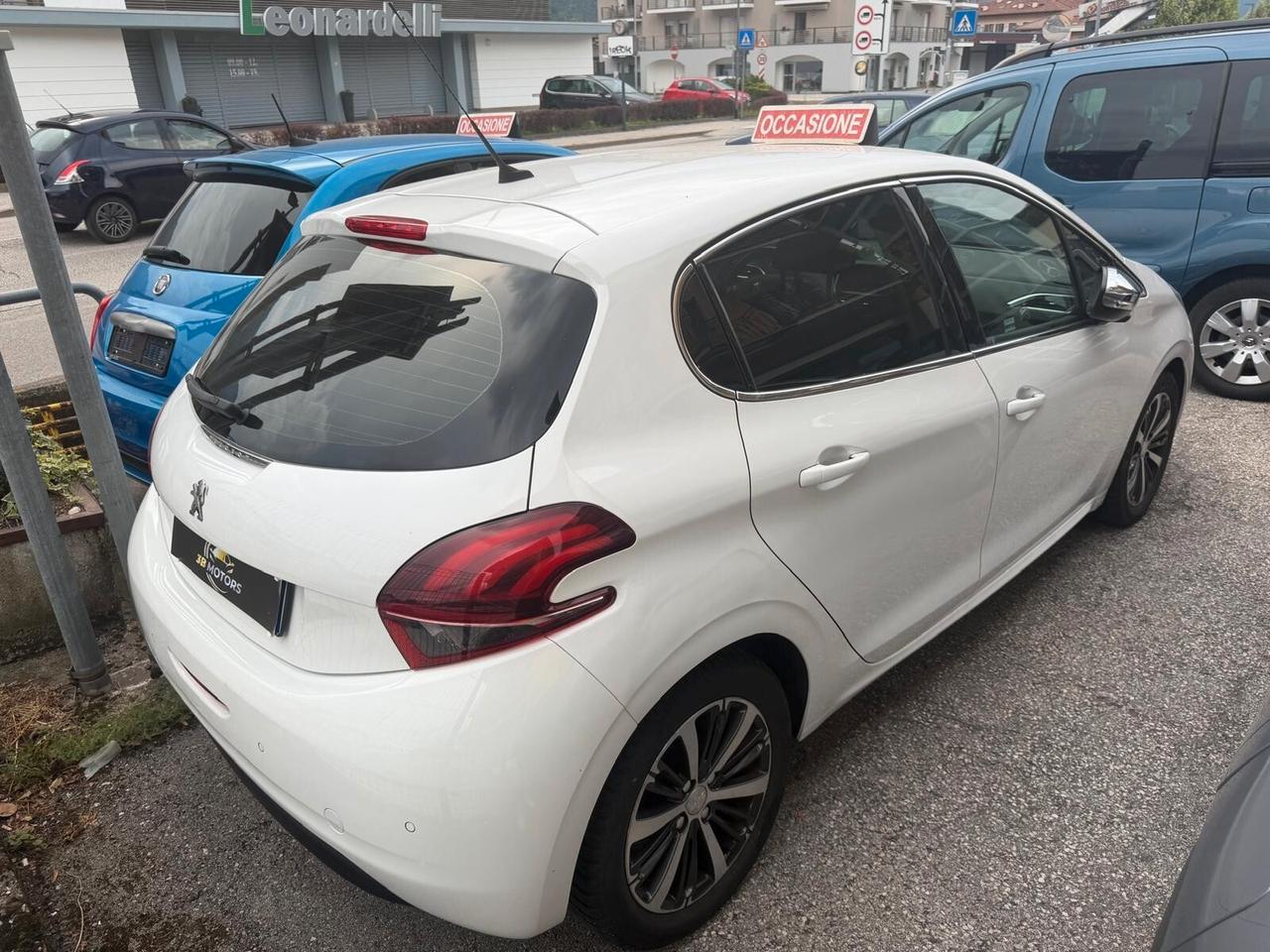 Peugeot 208 PureTech 82 5 porte Style