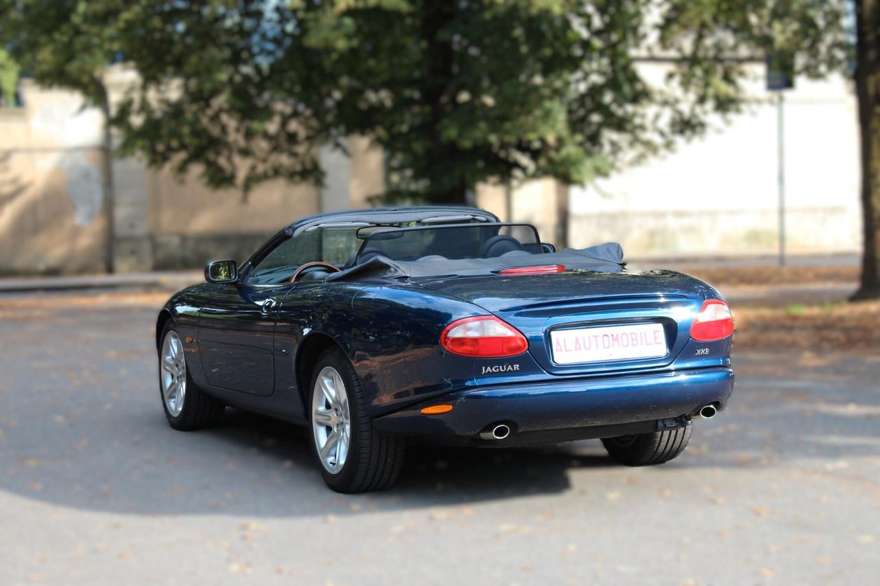 Jaguar XK * Sapphire Blue* Service completo*