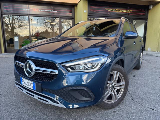MERCEDES-BENZ GLA 200 d Automatic Premium