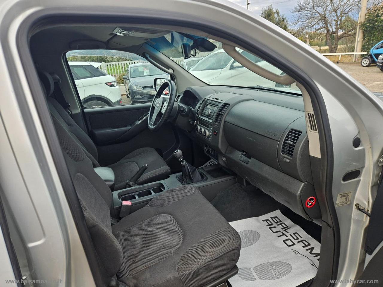 NISSAN Navara 2.5 dCi 4p. Double Cab XE