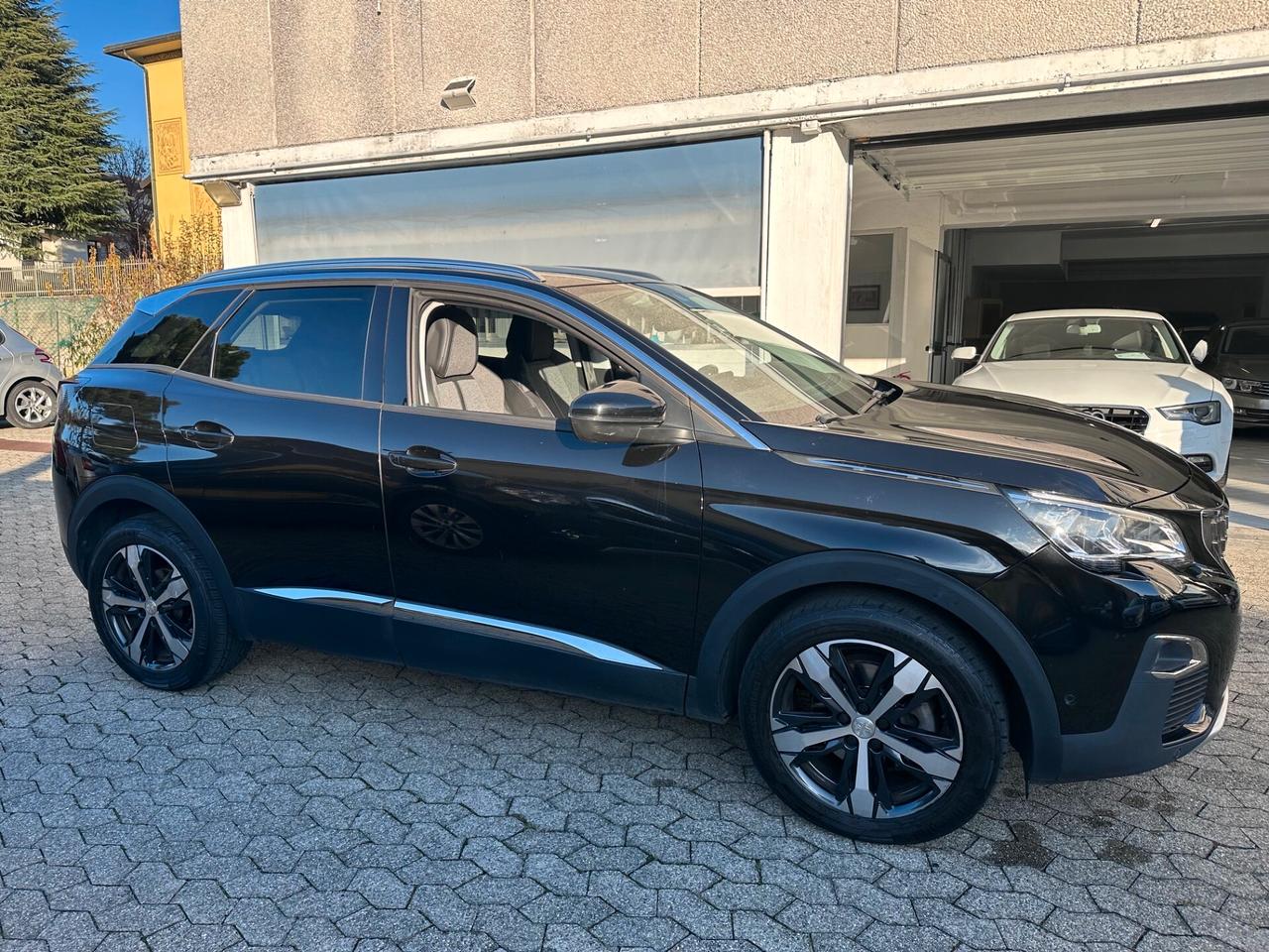 Peugeot 3008 BlueHDi 120 EAT6 S&S Allure