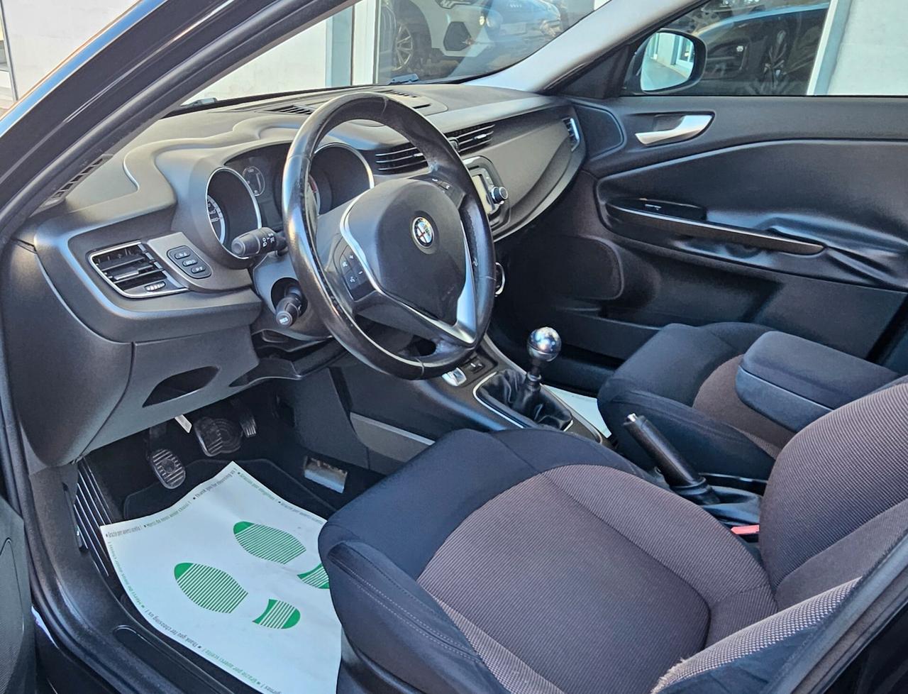 Alfa Romeo Giulietta Dinstictive