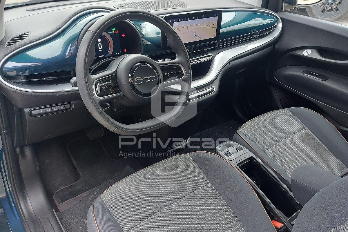 FIAT 500e 3+1 42 kWh Icon