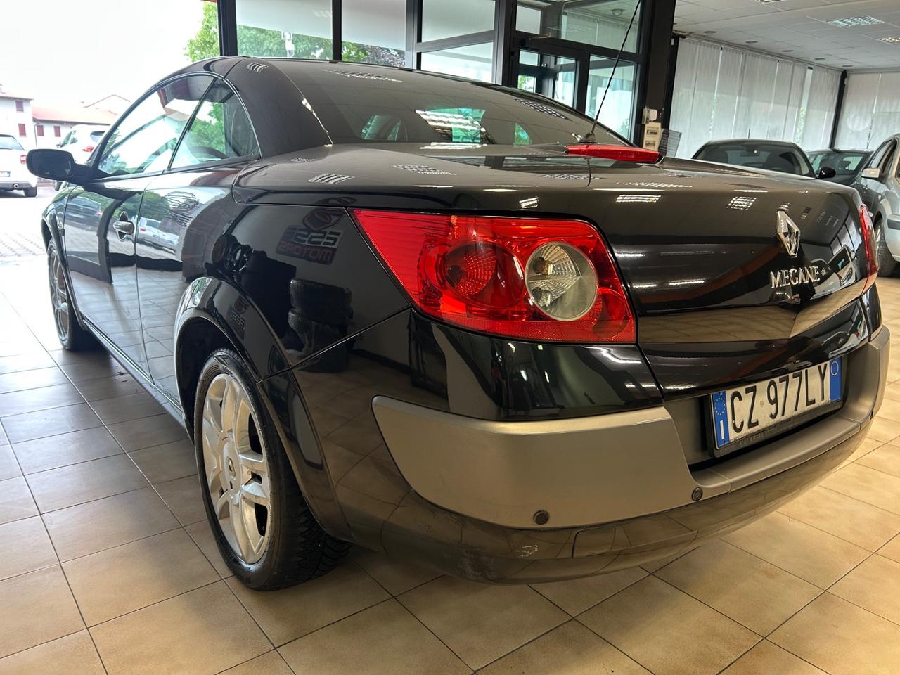 Renault Megane Mégane C-C 1.9 dCi/130CV Confort Authentique