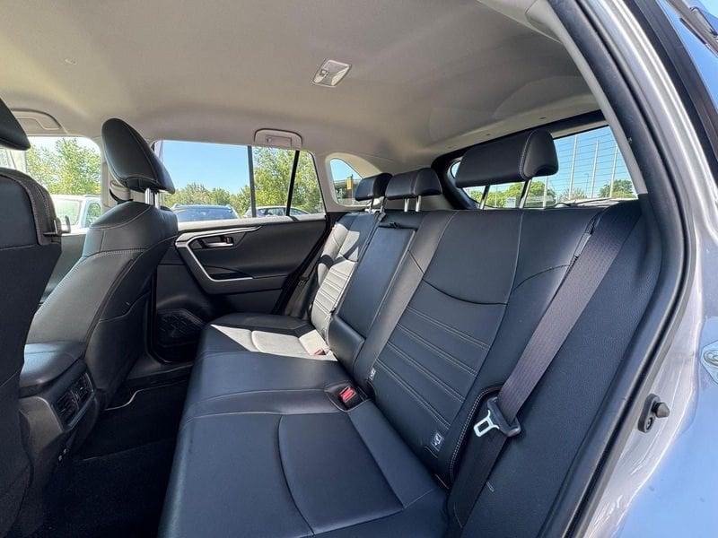 Toyota RAV4 2.5 HV 218cv E-CVT Lounge 2WD