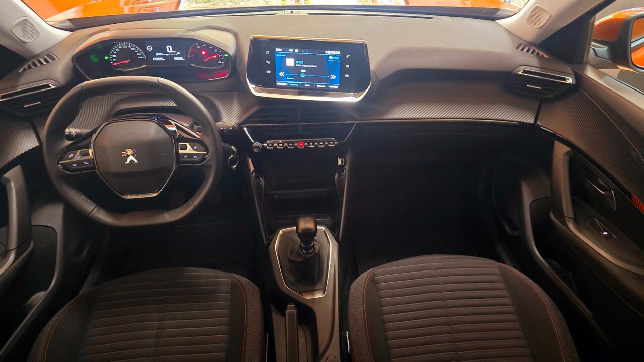 PEUGEOT 2008 PURETECH S&S 130CV CON SOLI 17MILA KM CAMBIO MANUALE