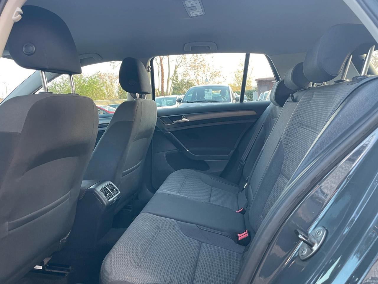 Volkswagen Golf Business 2.0 TDI 5p. Highline BlueMotion Technology