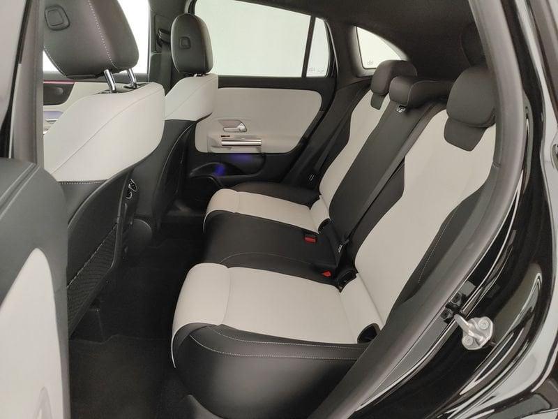 Mercedes-Benz GLA GLA 200 d Automatic Premium