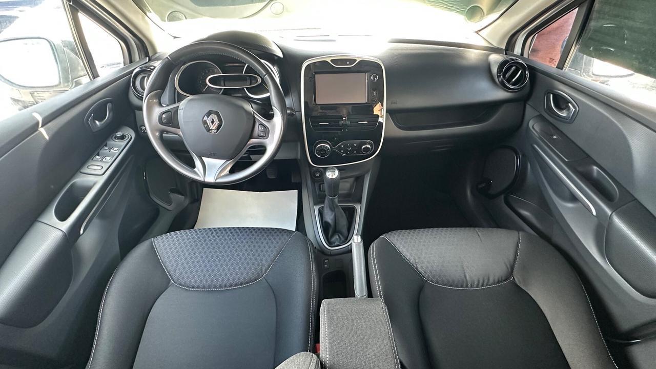 Renault Clio 1.2 75CV GPL led cerchi in lega ma i sensori di parcheggio