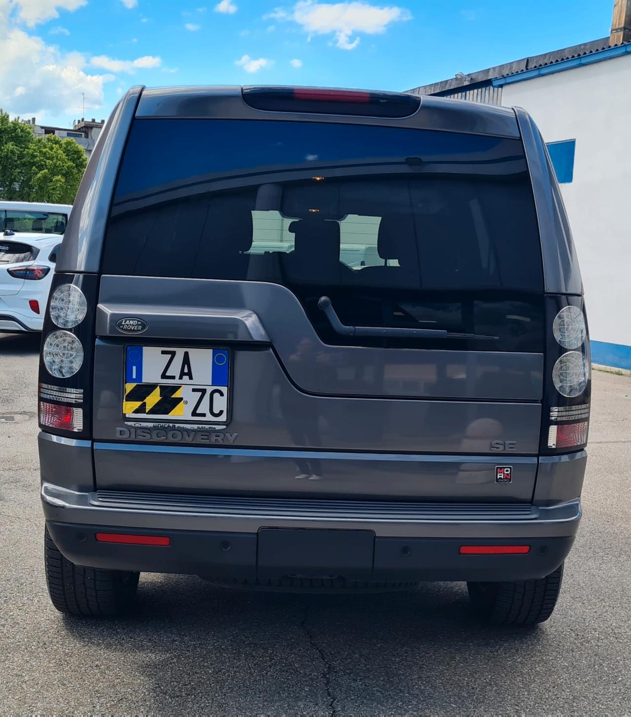 Land Rover Discovery 4 3.0 TDV6 211CV SE