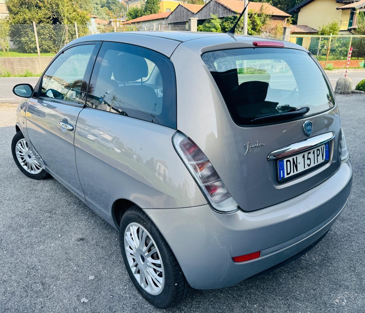 Lancia Ypsilon 1.2 Platino