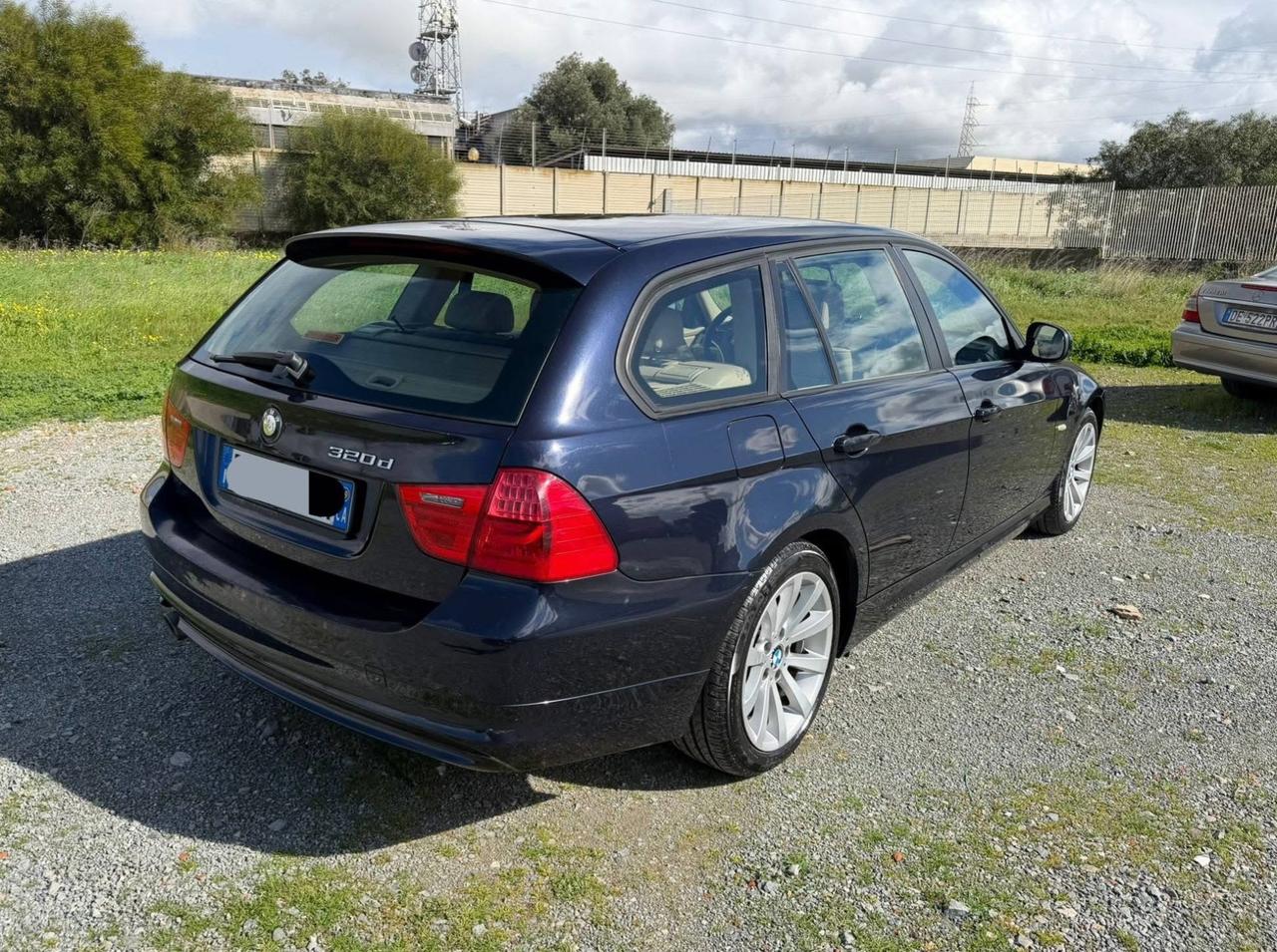Bmw 320 320d cat Touring Attiva