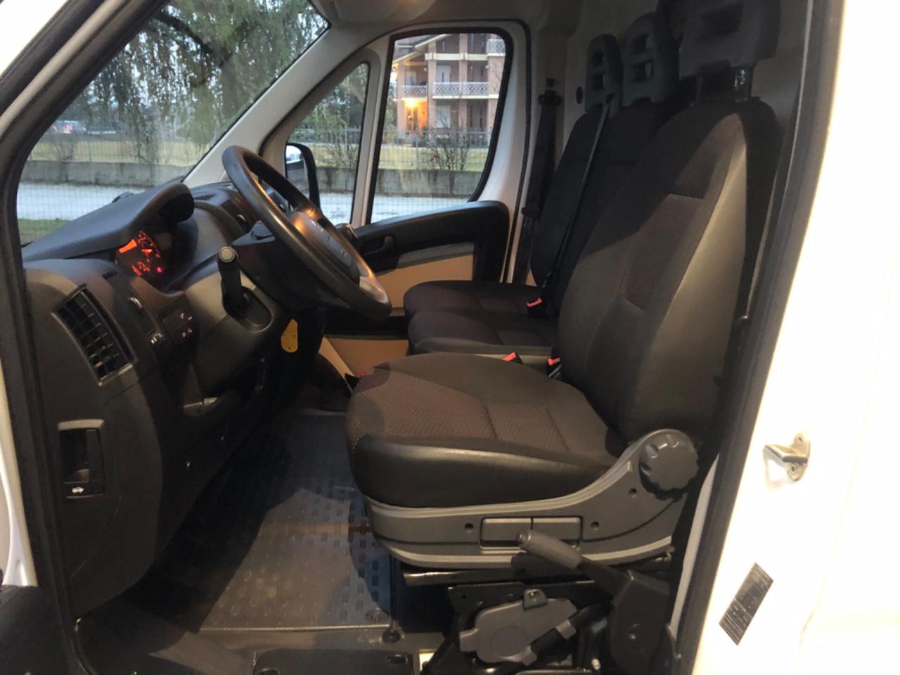 Peugeot Boxer 330 2.0 BlueHDi 130CV L1 H1 Furgone