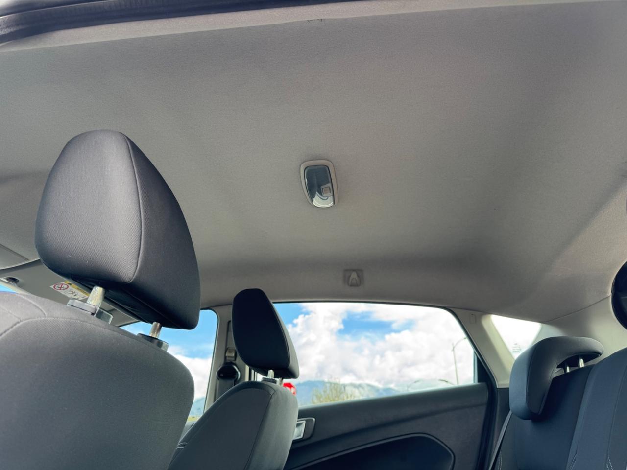 Ford Fiesta 1.5 TDCi 75CV 5 porte Titanium