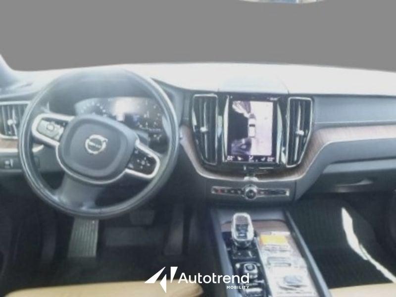 Volvo XC60 B5 235+14 CV AWD Mild Hybrid Diesel Automatico Inscription