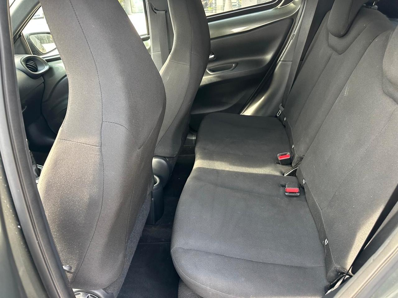 Toyota Aygo X 1.0 VVT-i 72 CV 5 porte Lounge Air NEOPATENTATI