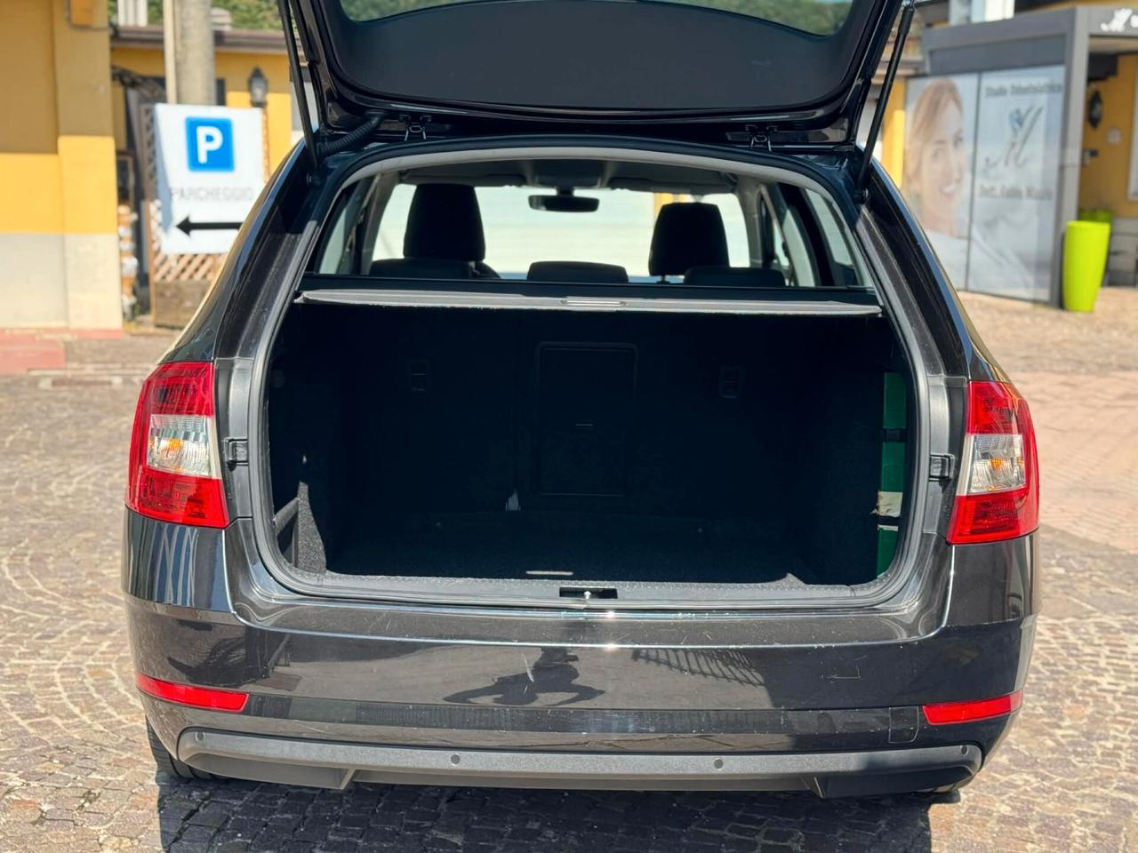 Skoda Octavia 1.6 TDI CR 115 CV Wagon Executive