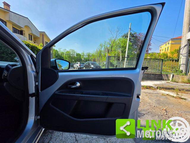 VOLKSWAGEN up! 1.0 Move