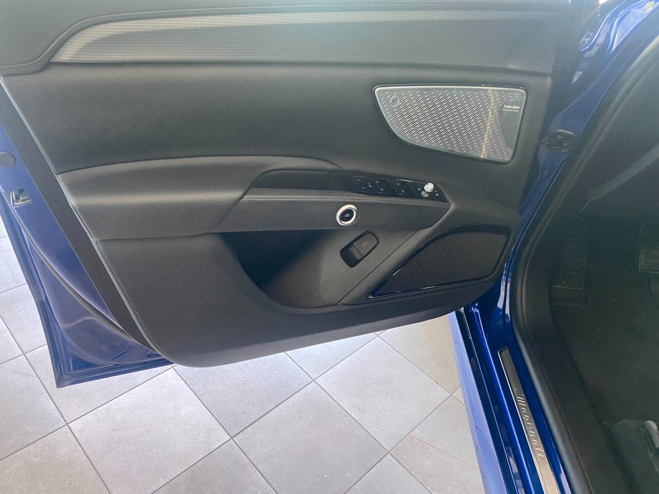 Maserati Grecale MHEV 300 CV AWD GT