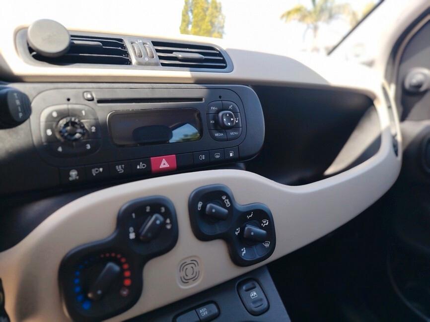 Fiat Panda 0.9 TwinAir Turbo Natural Power Lounge