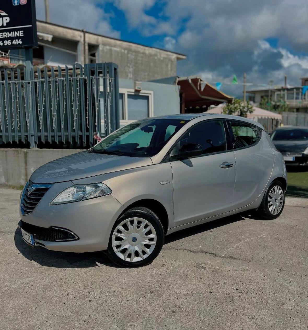 Lancia Ypsilon 1.2 69 CV Diva DEL NORD