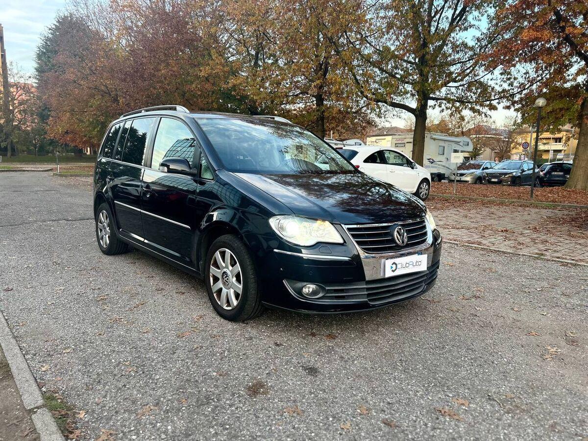 Volkswagen Touran 2.0 tdi Highline 170cv dsg dpf