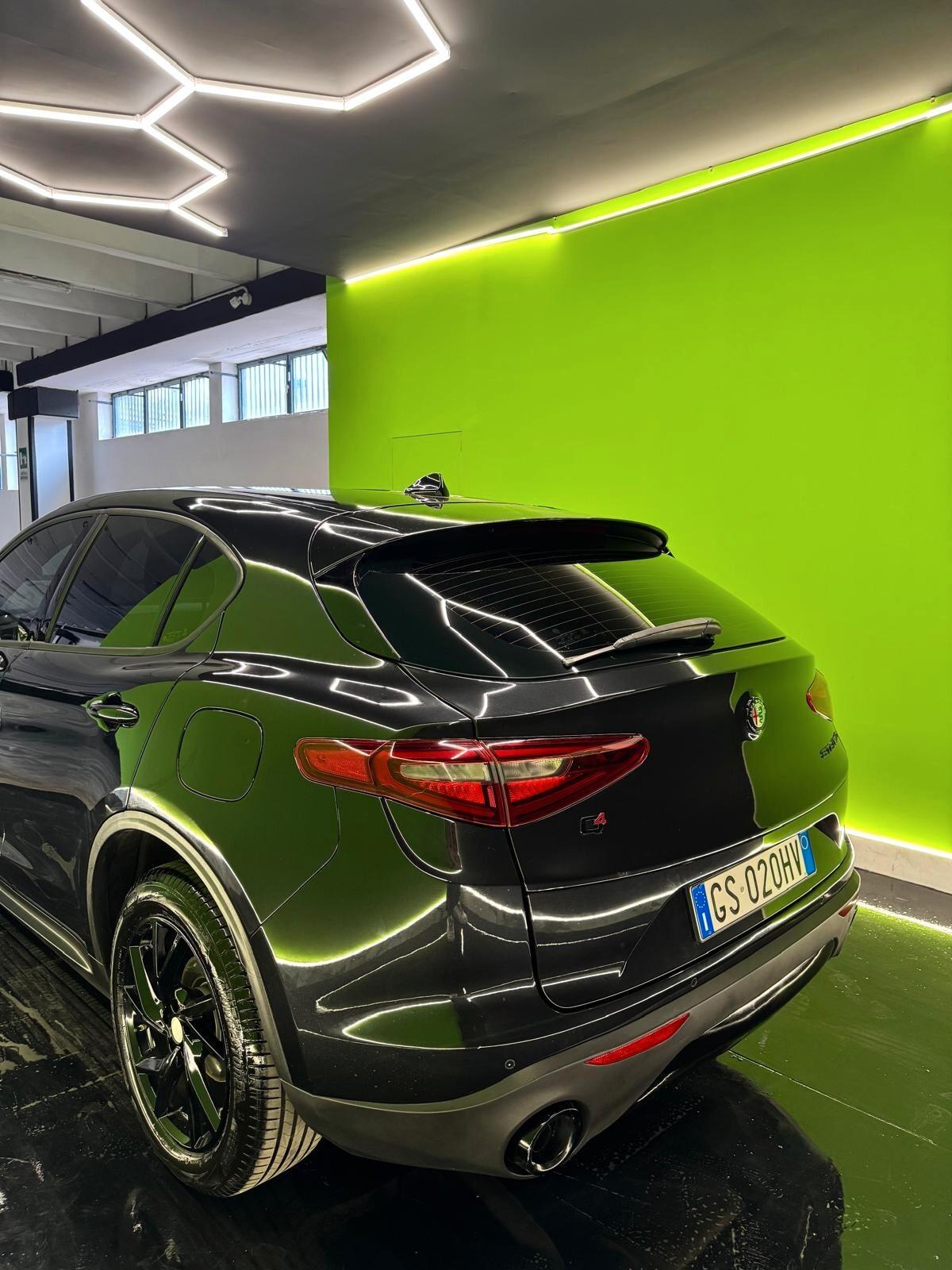 Alfa Romeo Stelvio 2.2 Turbodiesel 180 CV AT8 RWD Executive