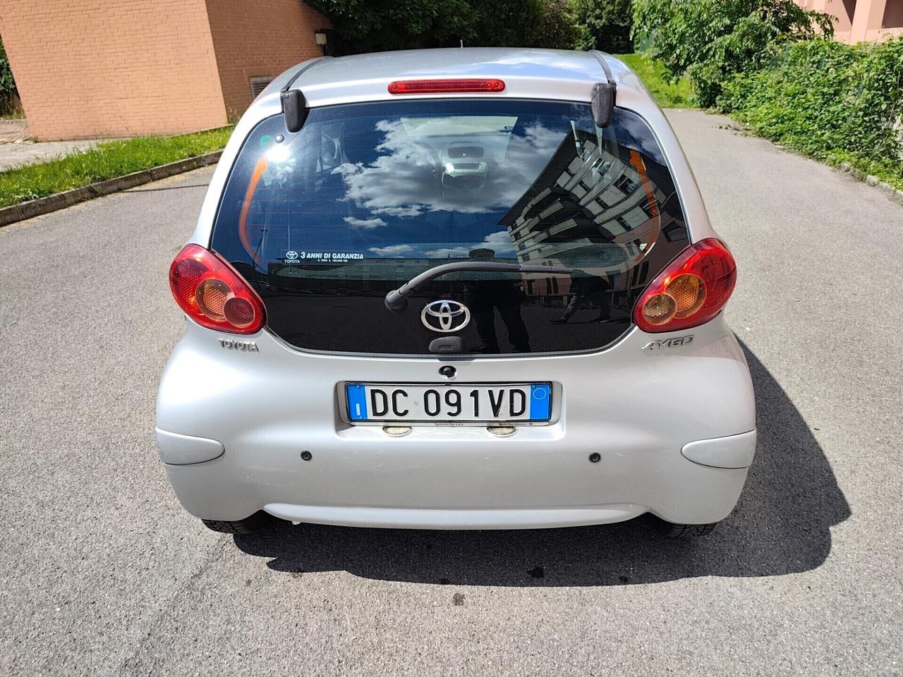 Toyota Aygo 1.0 Benz 5 porte automatica