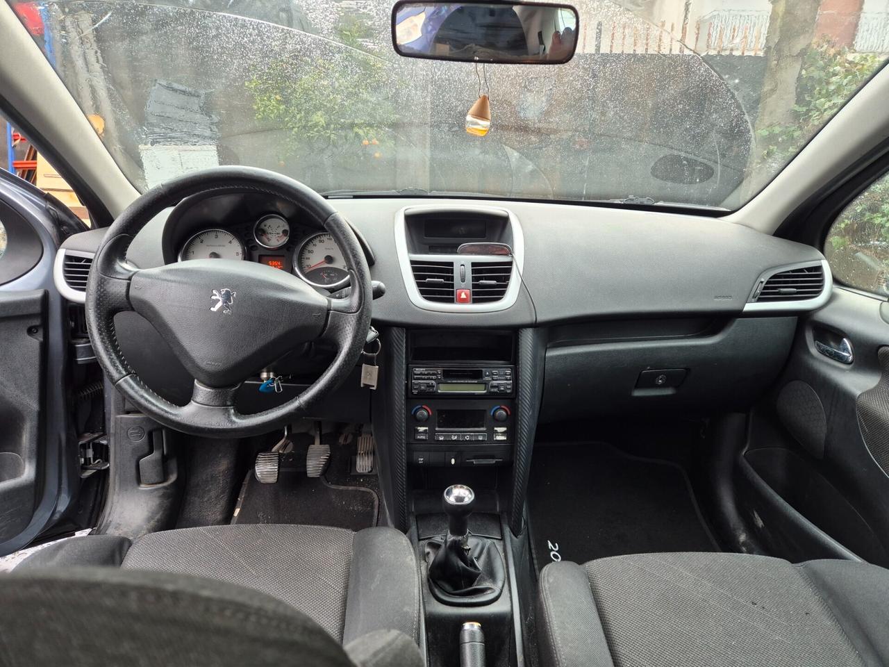 Peugeot 207 1.4 HDi 70CV 5p. X Line