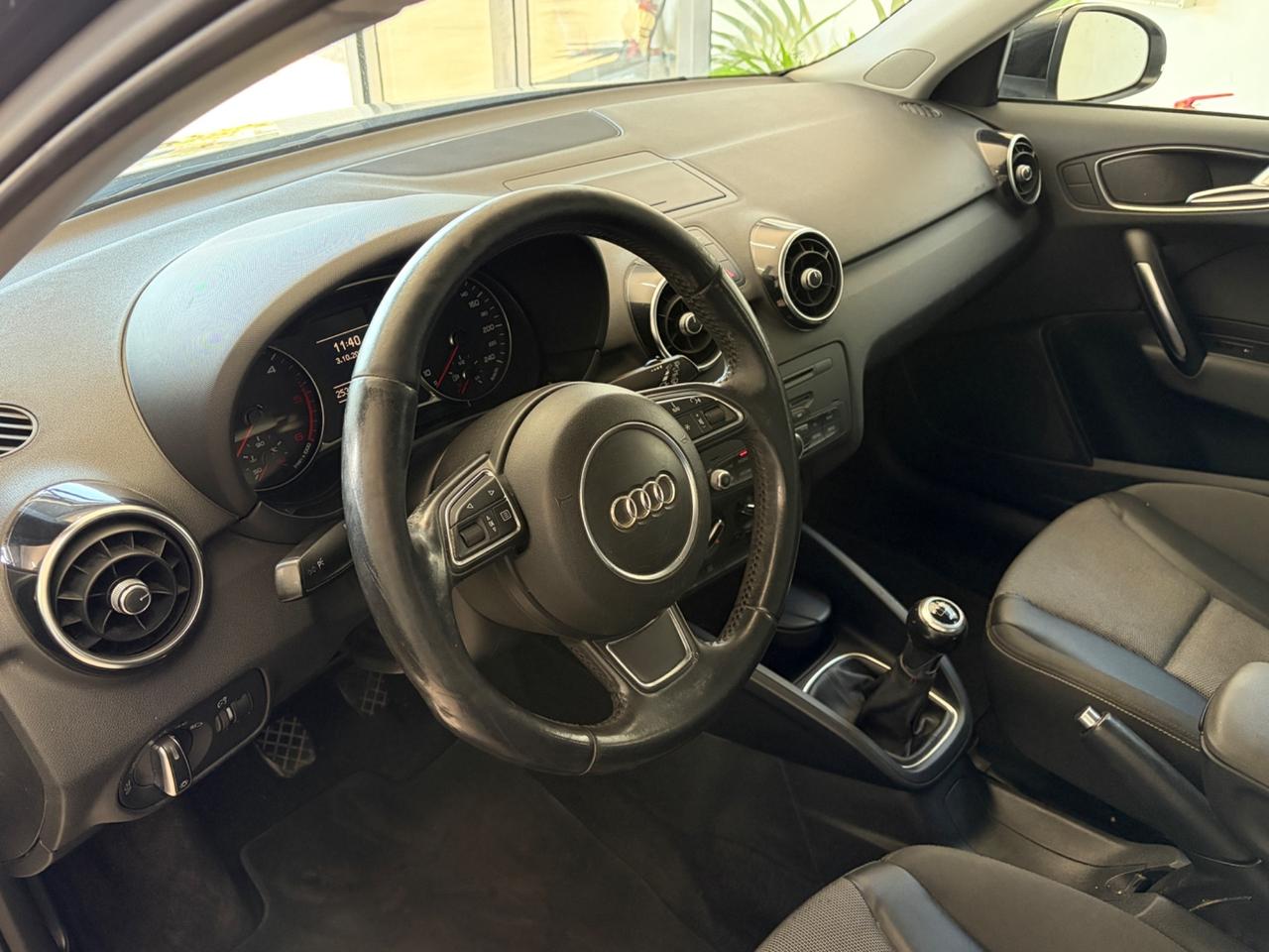 Audi A1 SPB 1.6 TDI S LINE EDITION PLUS
