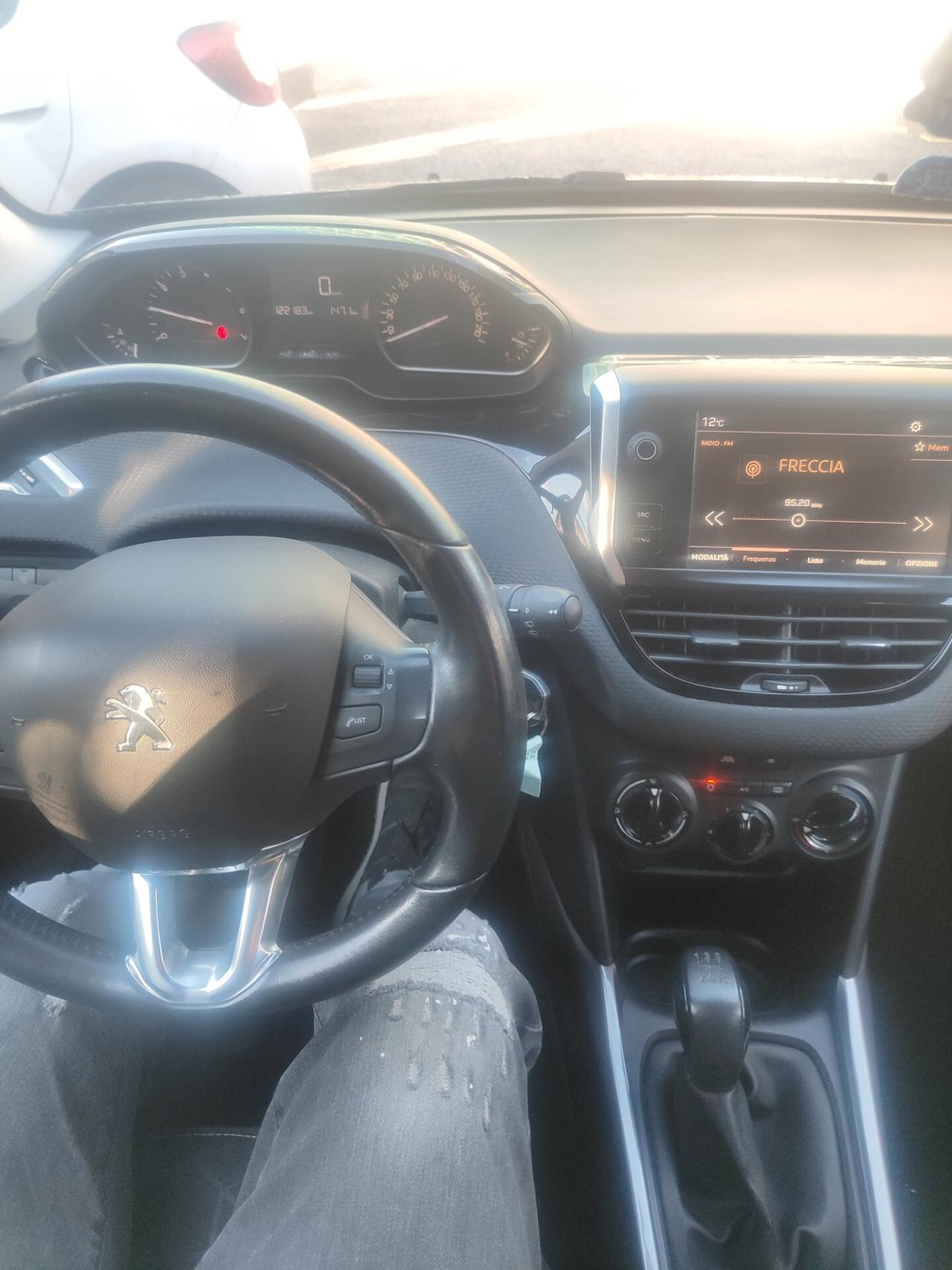 Peugeot 2008 PureTech 82 Active