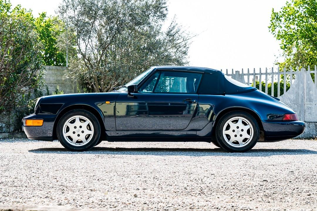 Porsche 911 964 Carrera 4 Cabriolet