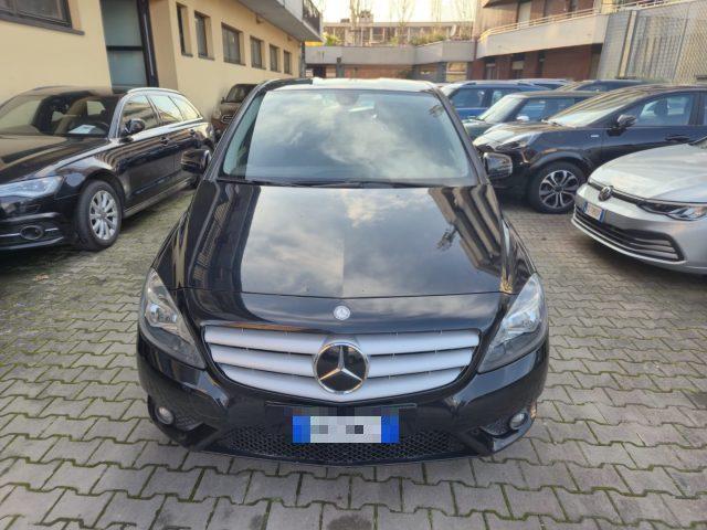 MERCEDES-BENZ B 180 Executive