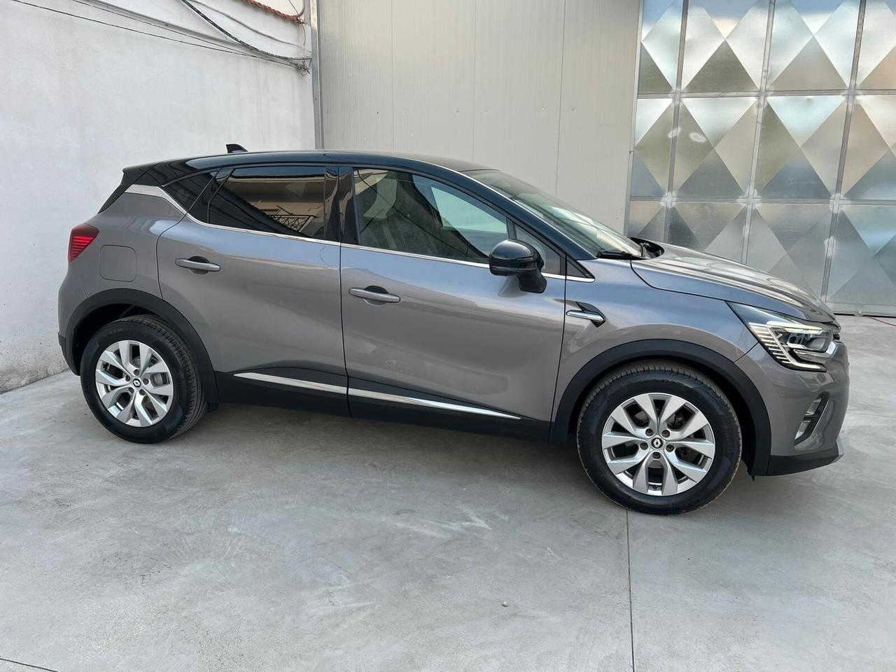 RENAULT CAPTUR 1.0 TCe 100cv GPL 2022!!! INTENS!!