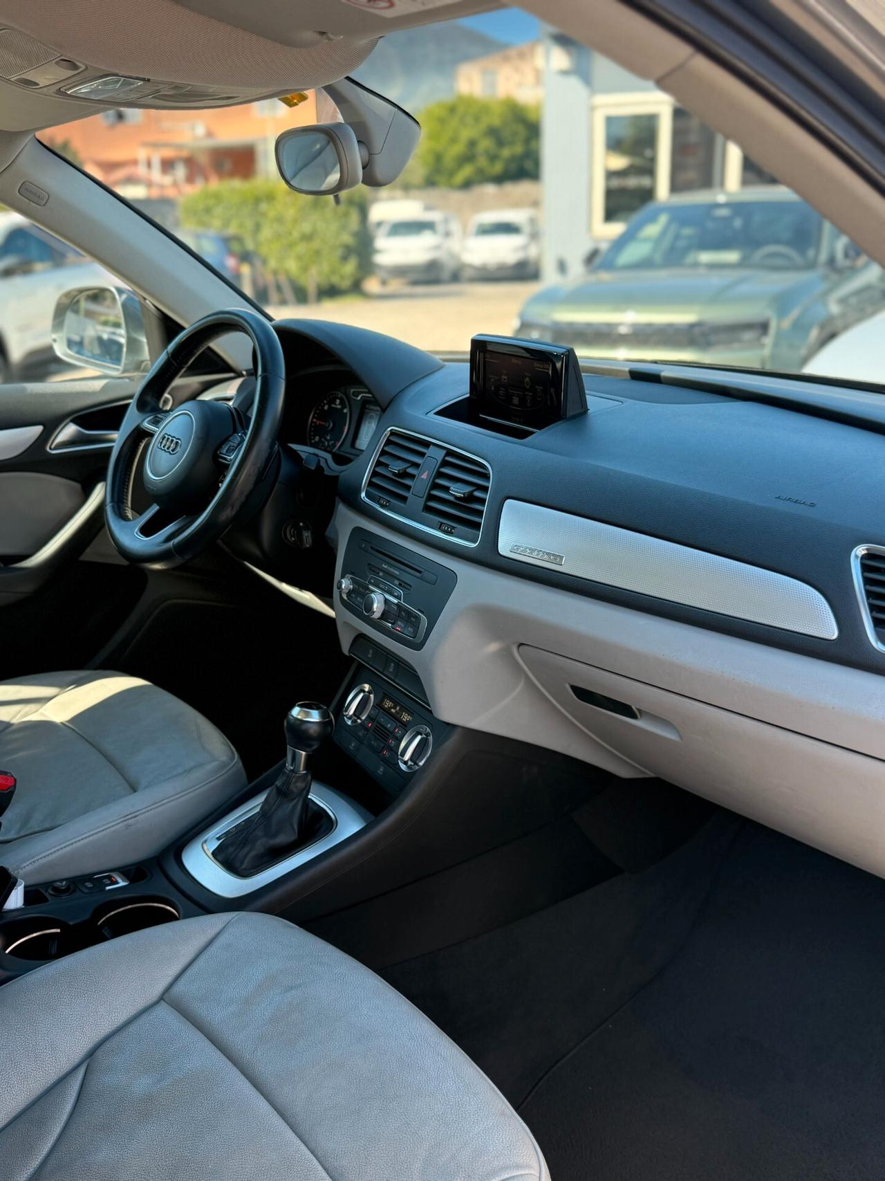 Audi Q3 2.0 TDI 177 CV quattro S tronic Line Edition