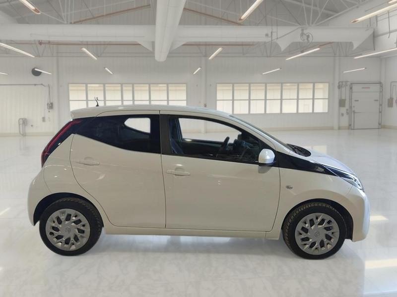 TOYOTA AYGO 1.0 VVT-i x-business Plus MMT 5 PORTE