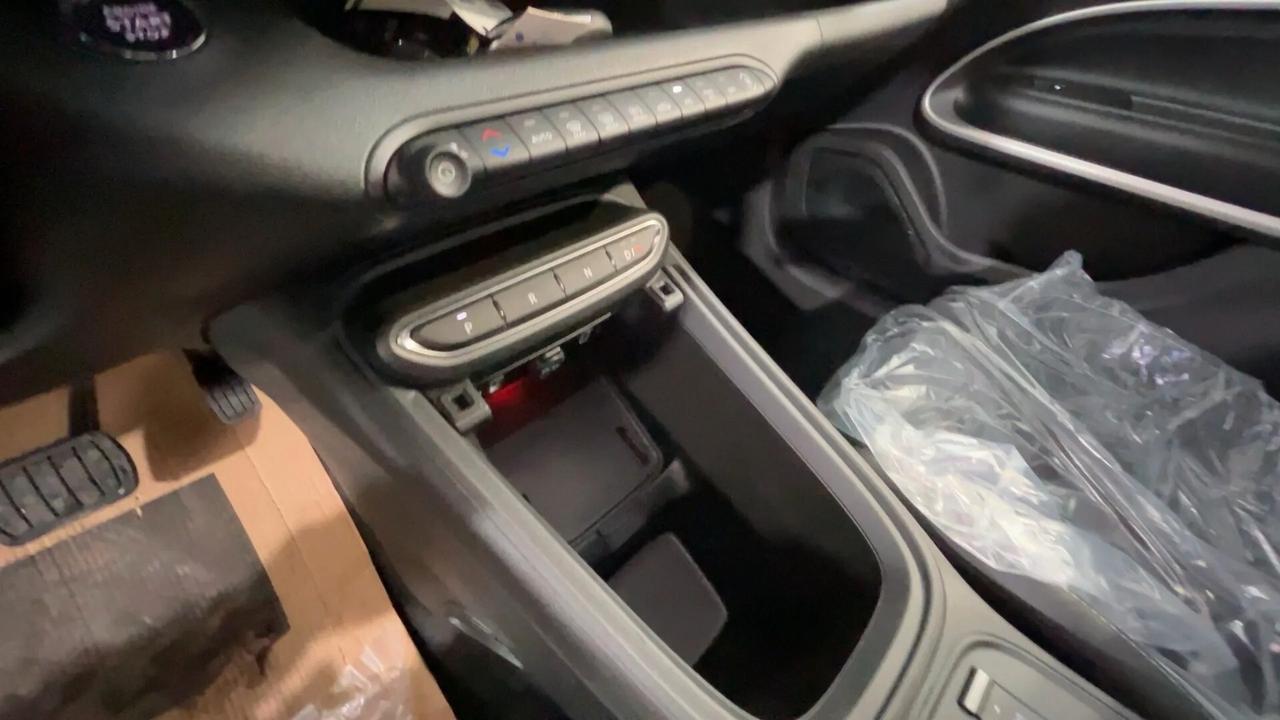 Jeep Avenger 1.2T e-hybrid Autom. KM0