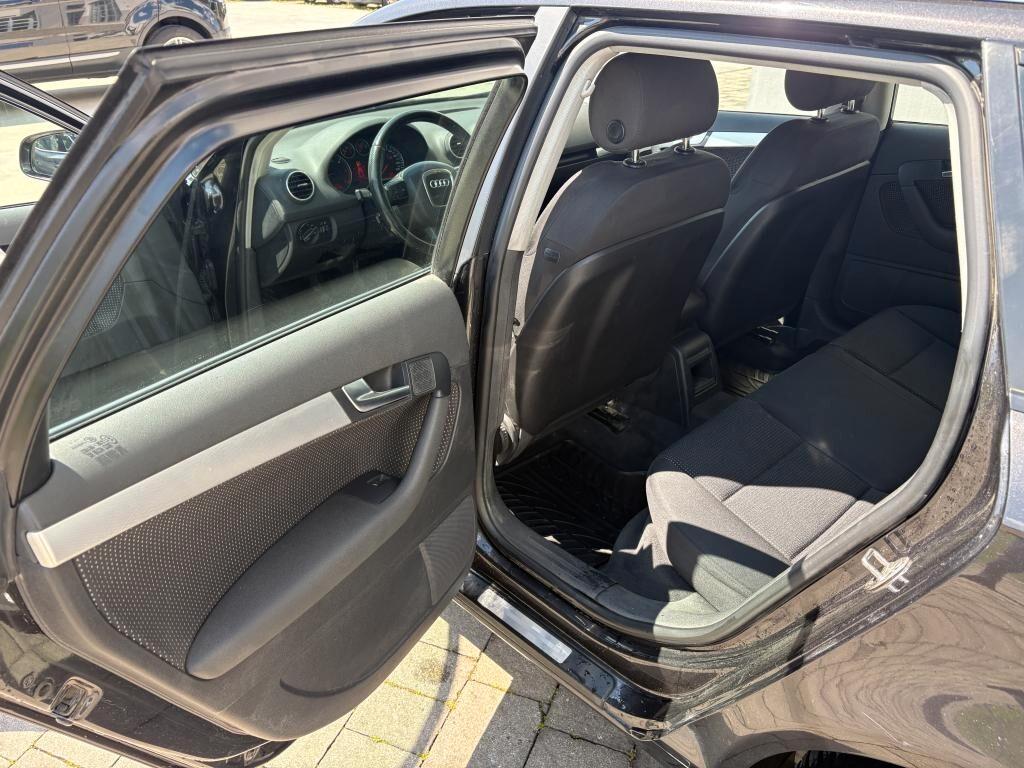 Audi A3 Sportback 2.0 TDI 140cv Ambition - GANCIO TRAINO