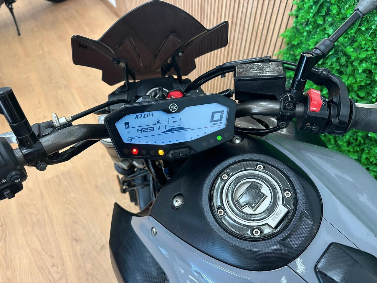 YAMAHA MT07 MT 07 MT-07 NIGHT FLUO - DA 69€ AL MESE
