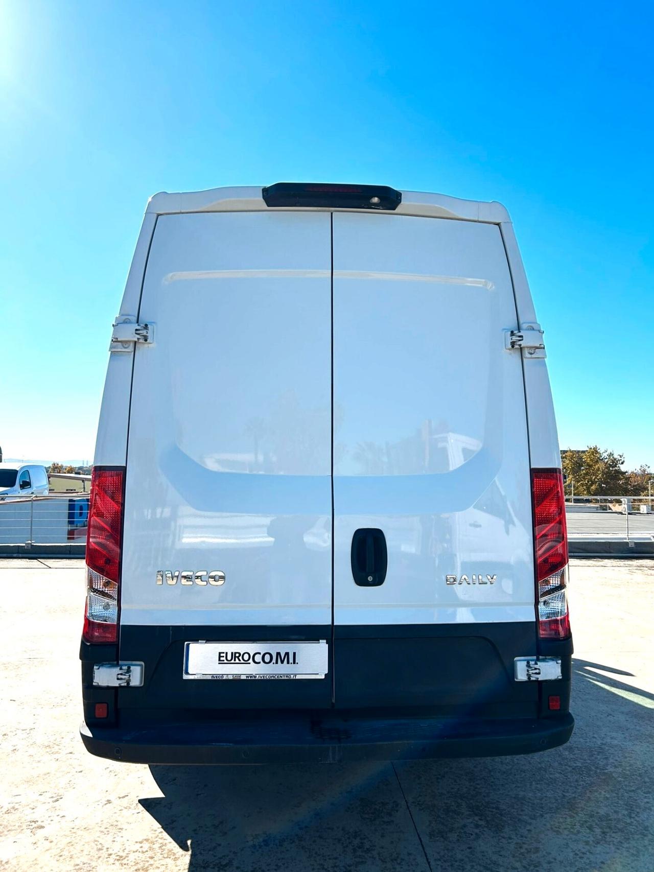 Iveco Daily 35C15 Furgone gemellato Isotermico