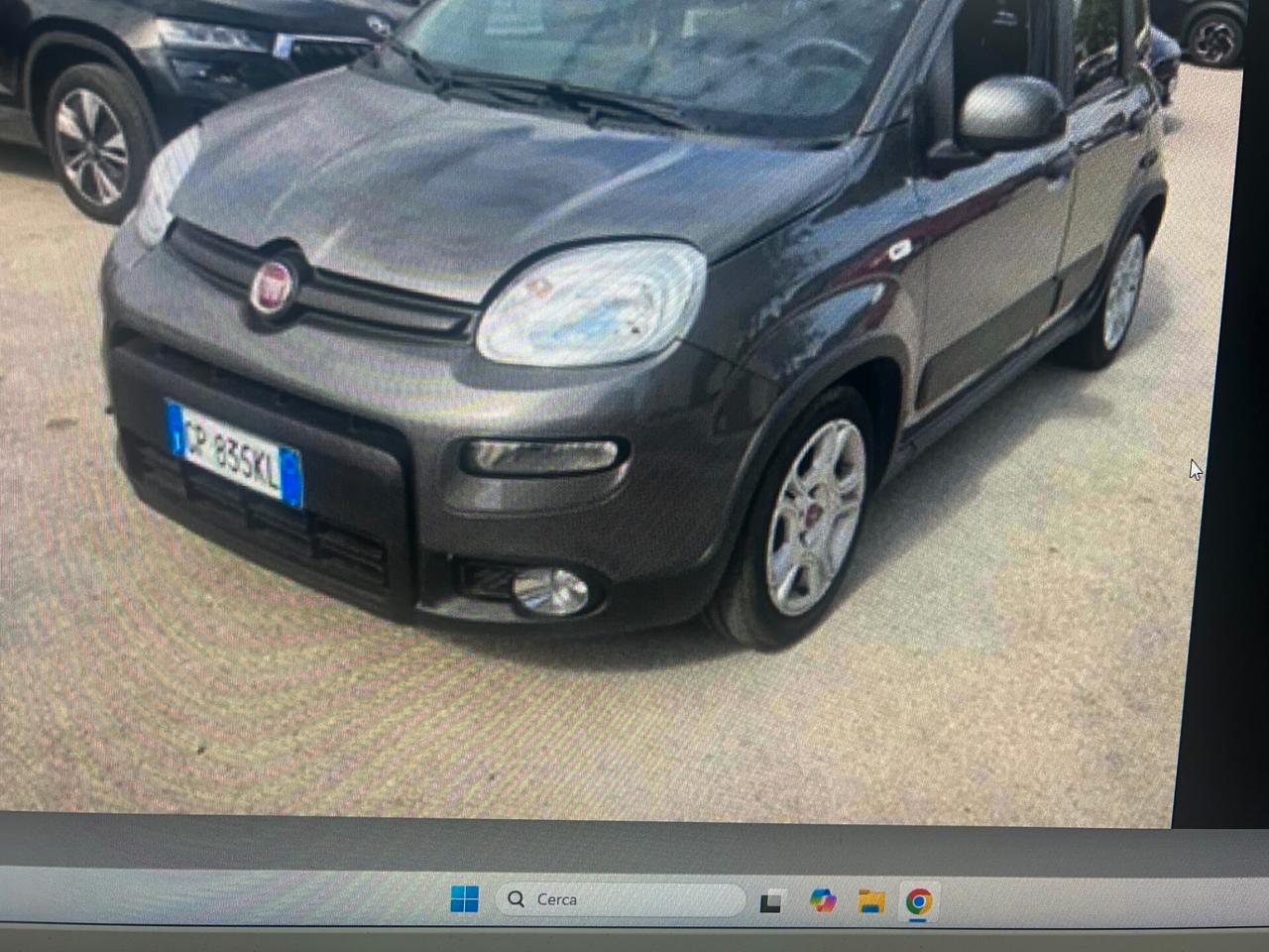 Fiat Panda 1.0 FireFly S&S Hybrid Garmin