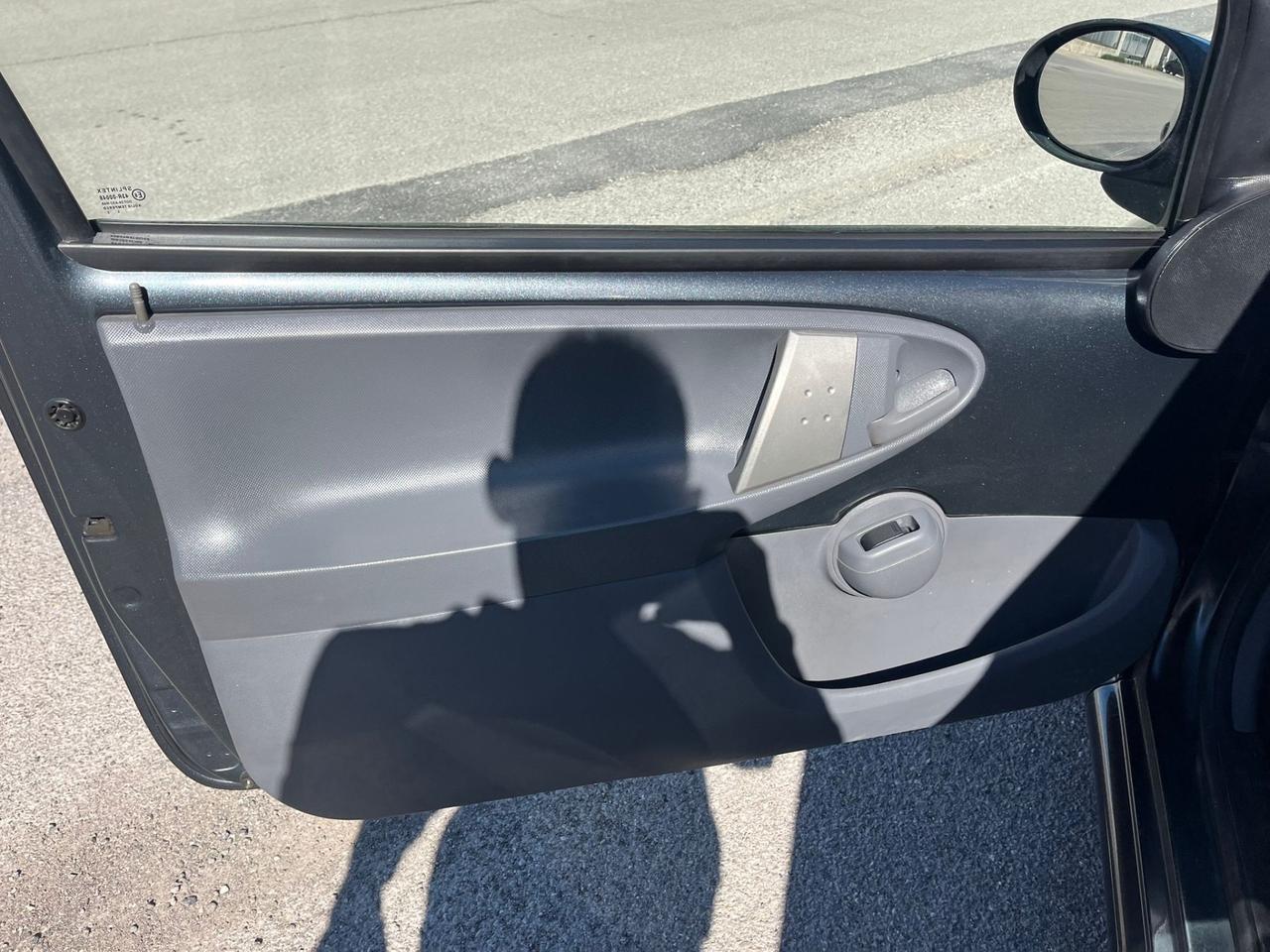 Toyota Aygo 1.0 12V VVT-i 3 porte 142000 KM