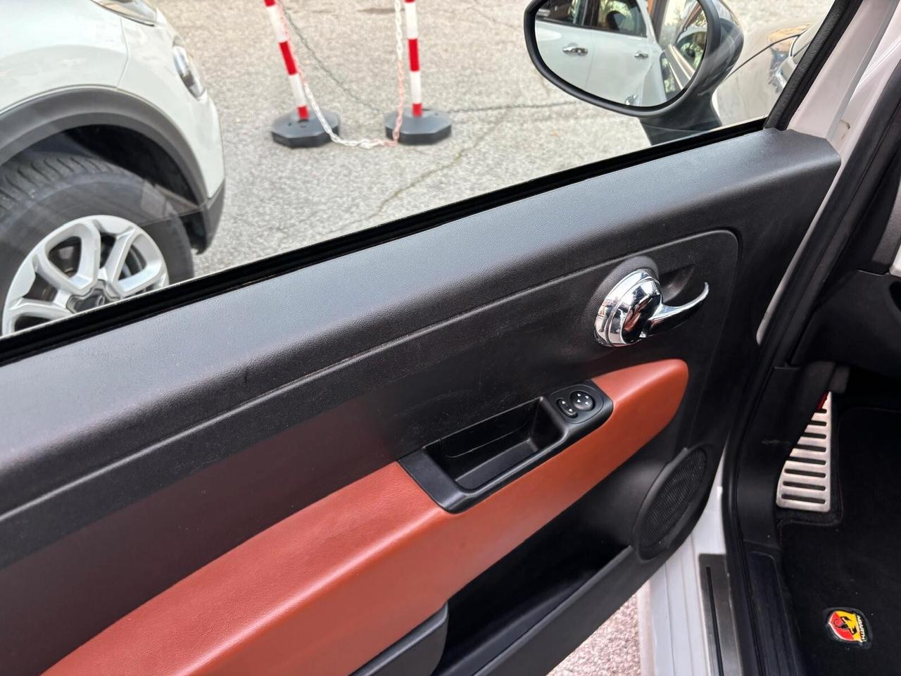 Abarth 500 C 1.4 Turbo T-Jet MTA Bicolore