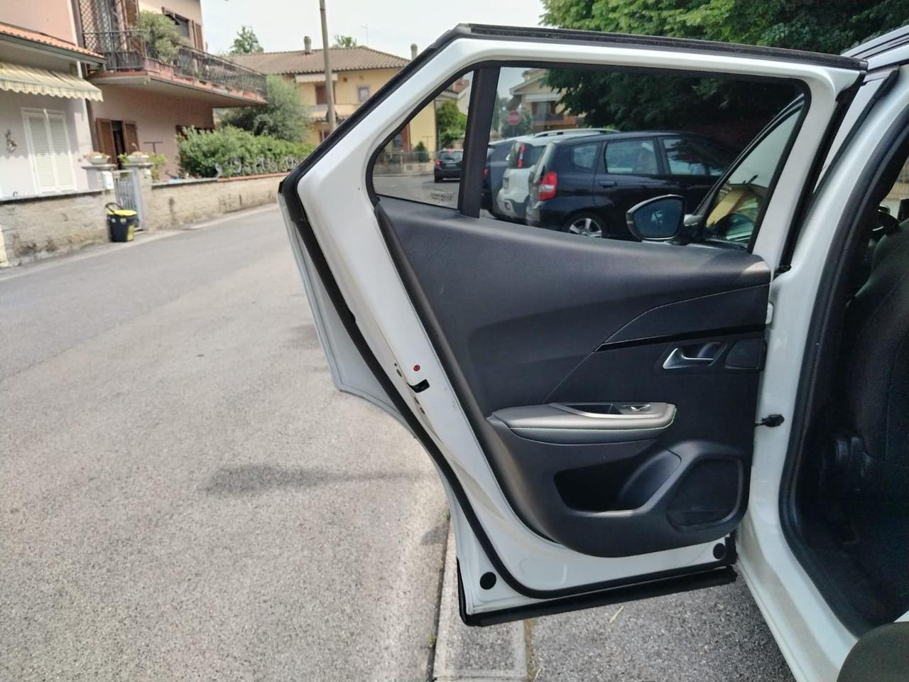 Peugeot 2008 GT 1.5 Blue HDI 110