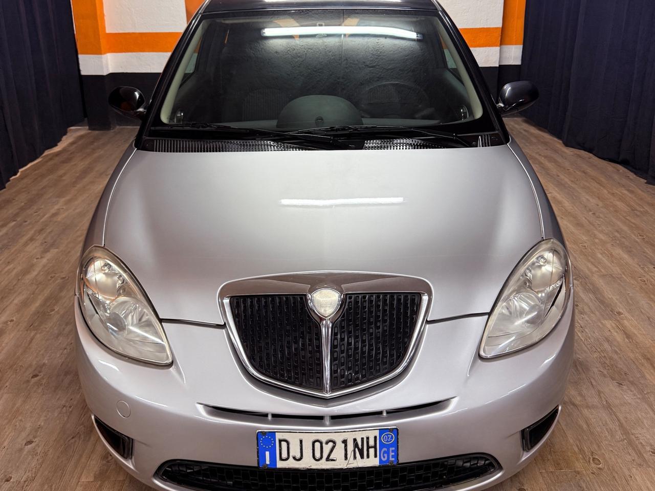 BELLISSIMA LANCIA YPSILON CON SOLI 56.412 KM