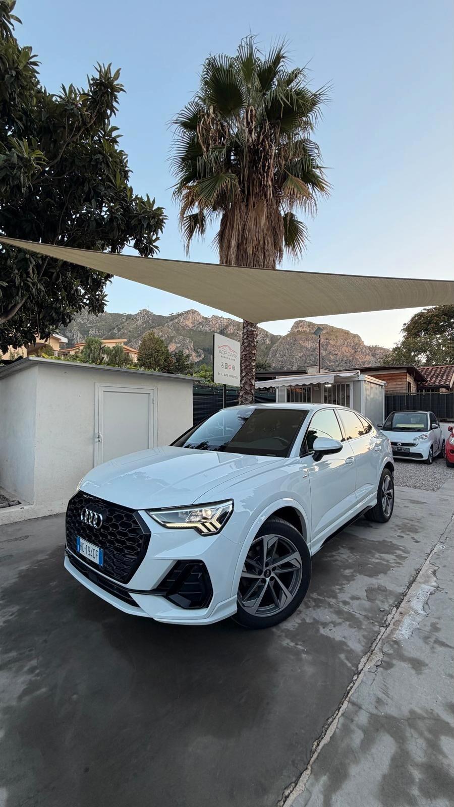 Audi Q3 Sportback Black S line
