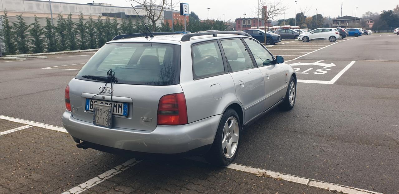 Audi A4 1.8 20V cat quattro Ambition