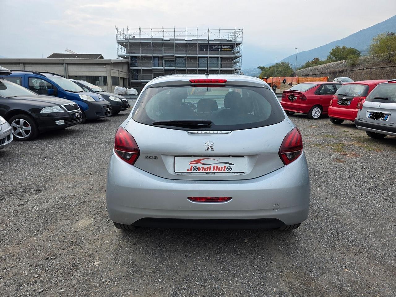 Peugeot 208 1.2 5 porte