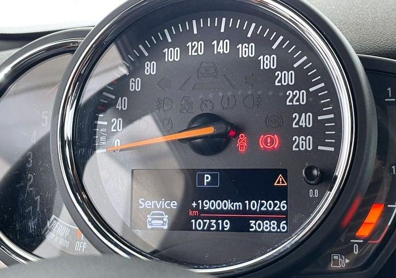 MINI Mini Cooper SD Hype automatica