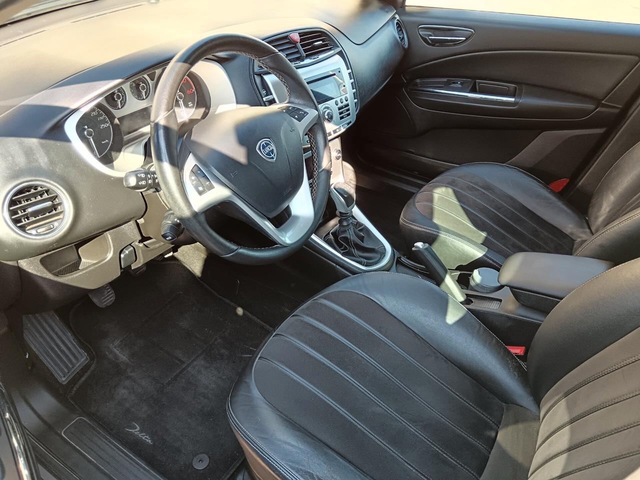 Lancia Delta 1.6 MJT Platino